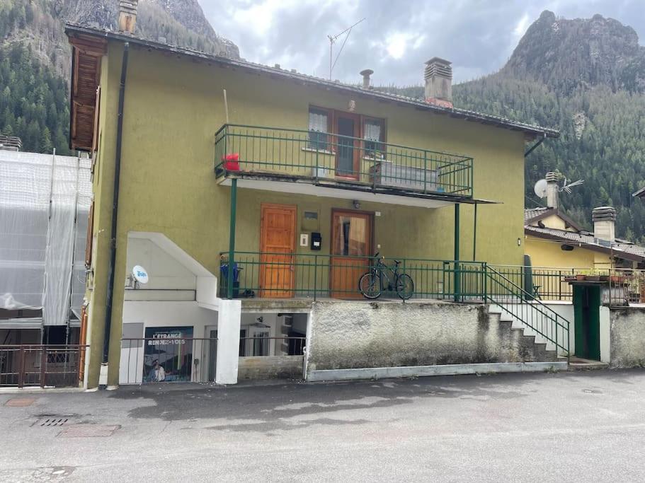 L'Etrange Rendez-Vous Tome 1 Appartement Carona  Buitenkant foto