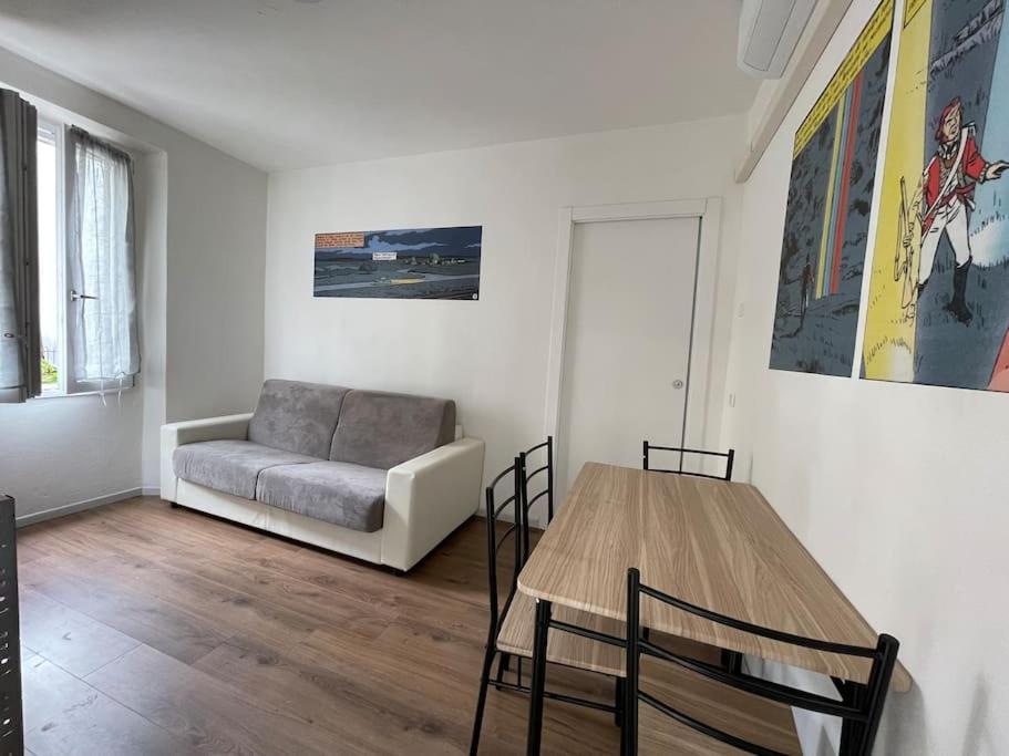 L'Etrange Rendez-Vous Tome 1 Appartement Carona  Buitenkant foto