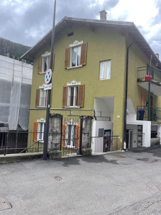 L'Etrange Rendez-Vous Tome 1 Appartement Carona  Buitenkant foto